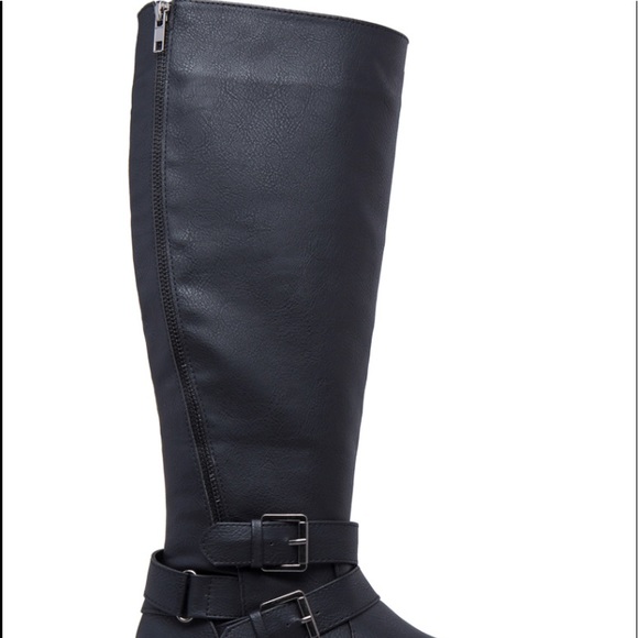 New size 7WC boots - Picture 3 of 5